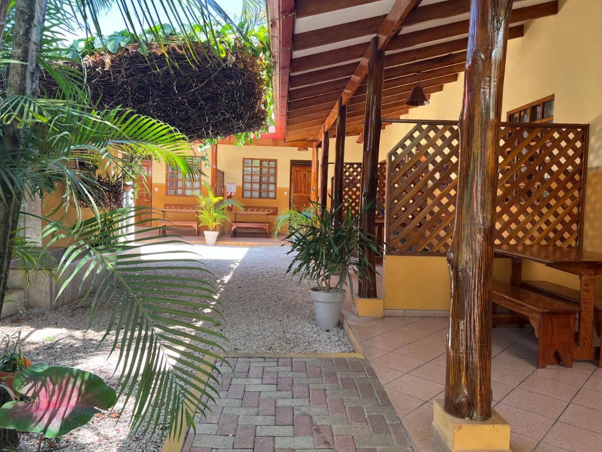 Cabinas El Colibri Puerto Carrillo Exterior photo